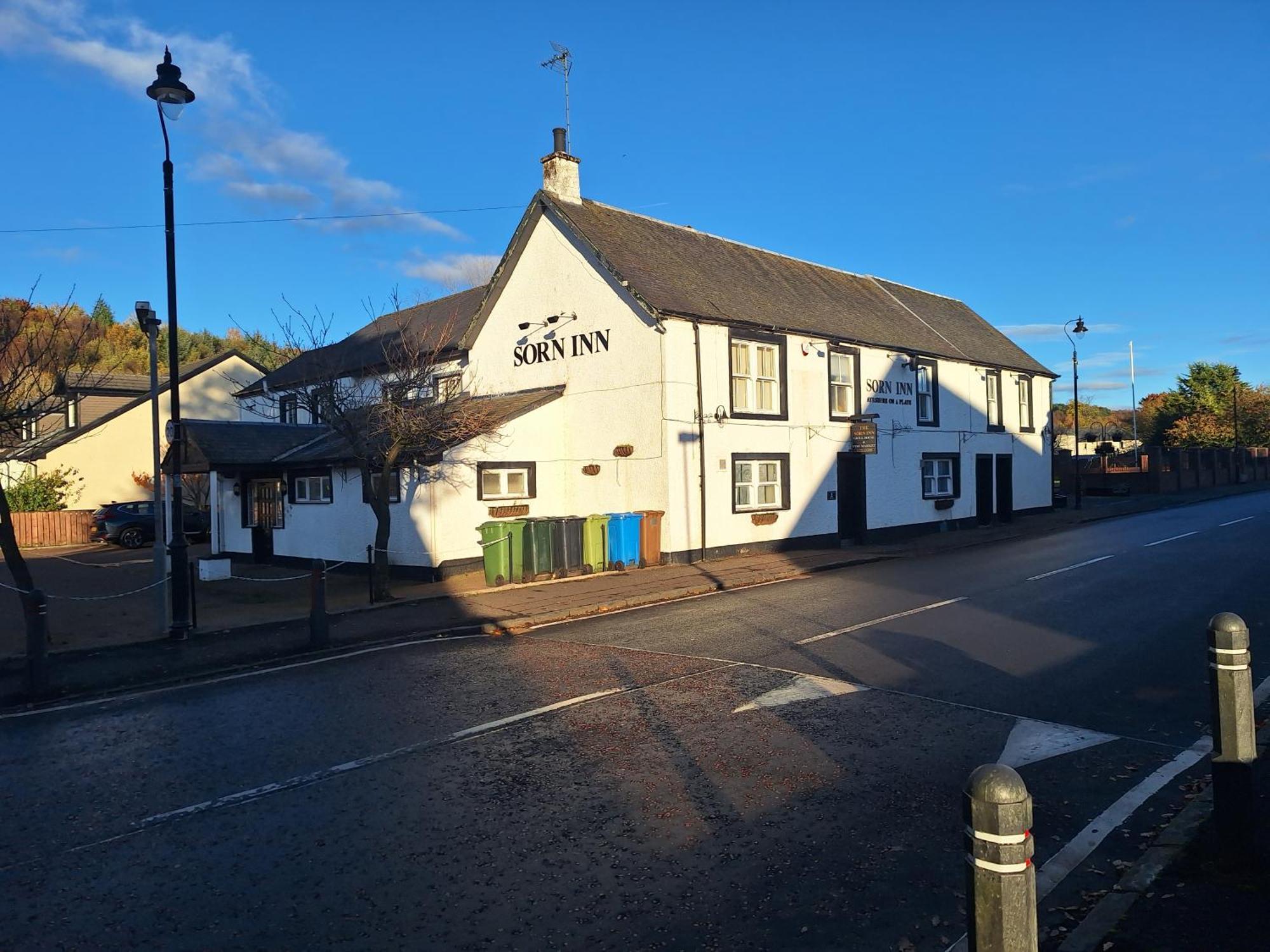 Sorn Inn Holiday Apartments Buitenkant foto
